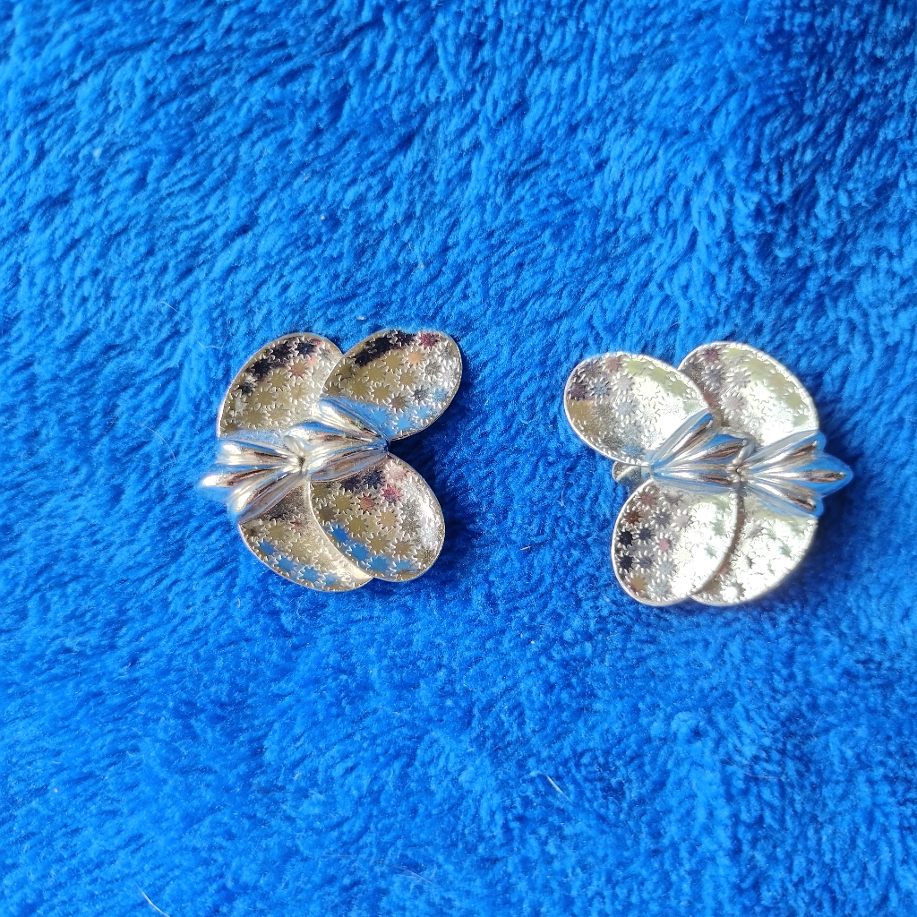 Vintage Coro Signed Modernist Metal Abstract Silver Toned Clip On Earrings 18$